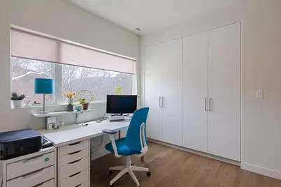 559 E 50th Street, Chicago, IL 60615 - Photo 24
