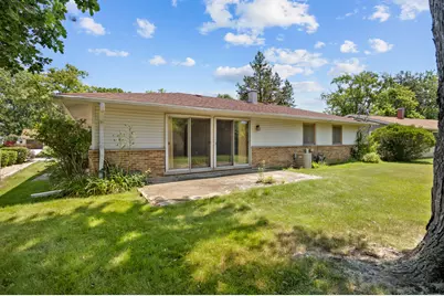 816 Delphia Avenue, Elk Grove Village, IL 60007 - Photo 18