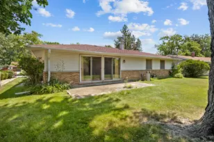 816 Delphia Ave, Elk Grove Village, IL 60007 - Photo 18