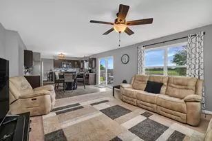 27337 W Deer Hollow Ln, Channahon, IL 60410 - Photo 8
