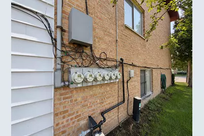 8047 W Foster Lane, Niles, IL 60714 - Photo 16