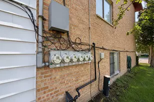 8047 W Foster Ln, Niles, IL 60714 - Photo 16