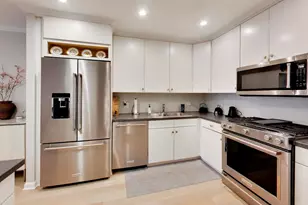 1107 Greenleaf Ave, Wilmette, IL 60091 - Photo 8