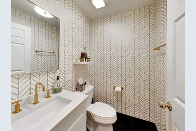 1107 Greenleaf Avenue #2I, Wilmette, IL 60091 - Photo 6