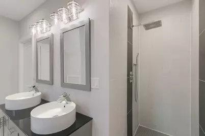 3239 Wesley Avenue, Berwyn, IL 60402 - Photo 10