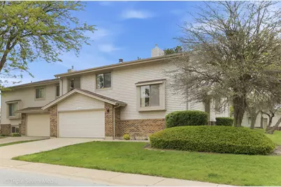 18630 Golfview Drive, Hazel Crest, IL 60429 - Photo 2