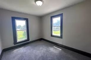 17 Indiana St, Danville, IL 61832 - Photo 12