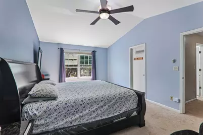 341 Dorchester Lane, Grayslake, IL 60030 - Photo 20