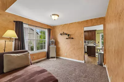 341 Dorchester Lane, Grayslake, IL 60030 - Photo 6