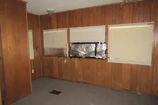 302 Dunn St, Elizabethtown, IL 62931 - Photo 6