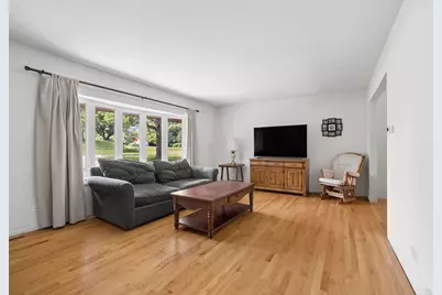 4415 Yender Avenue, Lisle, IL 60532 - Photo 12