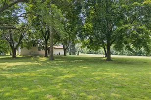 4415 Yender Ave, Lisle, IL 60532 - Photo 22