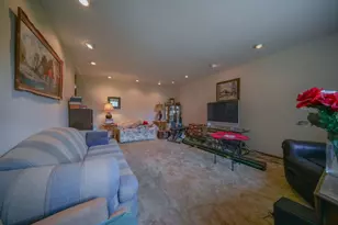210 Drake Ave, Rochelle, IL 61068 - Photo 2