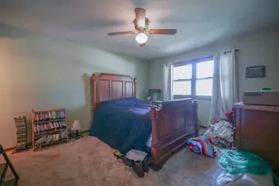 210 Drake Ave, Rochelle, IL 61068 - Photo 14