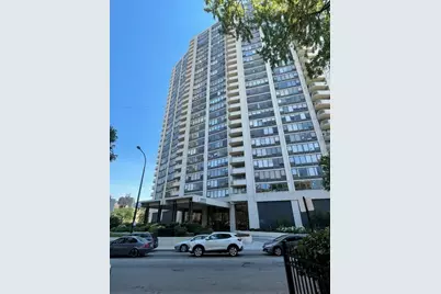 3930 N Pine Grove Avenue #707, Chicago, IL 60613 - Photo 1