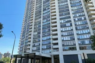 3930 N Pine Grove Ave, Chicago, IL 60613 - Photo 1