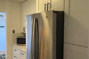 3930 N Pine Grove Ave, Chicago, IL 60613 - Photo 12