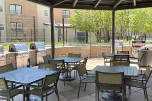3930 N Pine Grove Ave, Chicago, IL 60613 - Photo 34