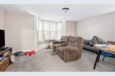 220 1/2 Entrance Avenue S, Kankakee, IL 60901 - Photo 4