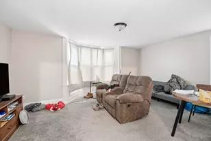 220 1/2 Entrance Ave S, Kankakee, IL 60901 - Photo 4