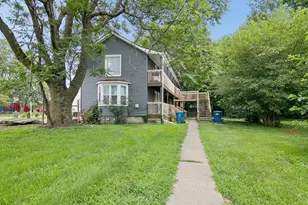 220 1/2 Entrance Ave S, Kankakee, IL 60901 - Photo 1