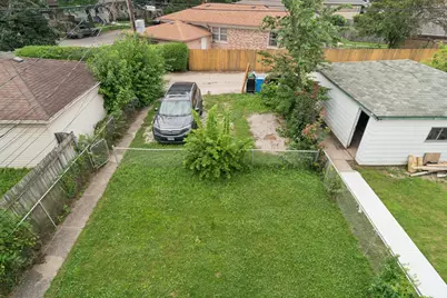 8254 W Forest Preserve Avenue, Chicago, IL 60634 - Photo 24