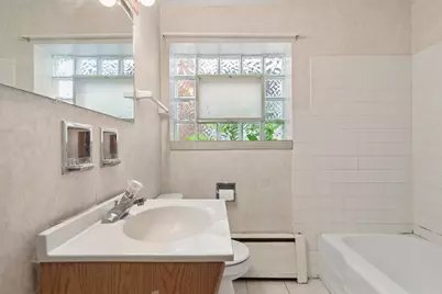 8254 W Forest Preserve Avenue, Chicago, IL 60634 - Photo 18