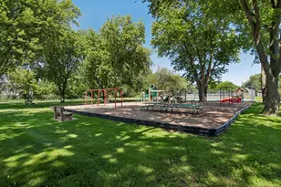 2N418 Amy Ave, Glen Ellyn, IL 60137 - Photo 32