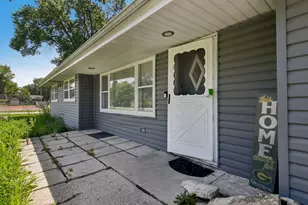 2N418 Amy Ave, Glen Ellyn, IL 60137 - Photo 2