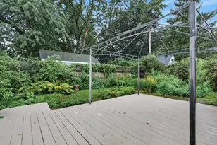 474 Sunset Dr, Elgin, IL 60123 - Photo 20