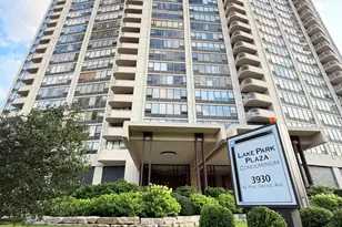 3930 N Pine Grove Ave, Chicago, IL 60613 - Photo 1