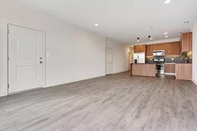 2824 W Van Buren Street #303, Chicago, IL 60612 - Photo 2