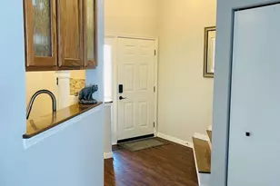 1385 Redbridge Ct, Grayslake, IL 60030 - Photo 12