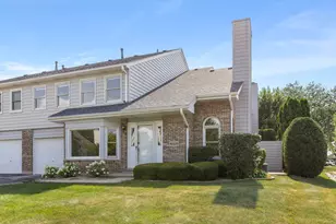 15520 Westminster Dr, Orland Park, IL 60462 - Photo 2