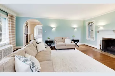 10041 S Hoyne Avenue, Chicago, IL 60643 - Photo 4