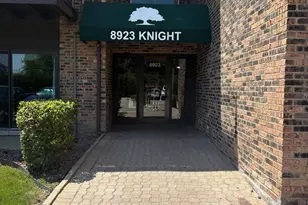 8923 Knight Ave, Des Plaines, IL 60016 - Photo 1