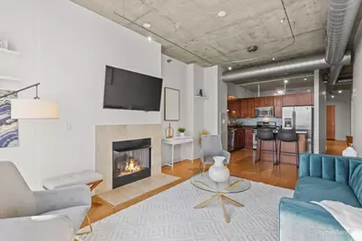 700 N Larrabee Street #1811, Chicago, IL 60654 - Photo 8