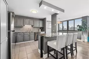 4850 S Lake Park Ave, Chicago, IL 60615 - Photo 4