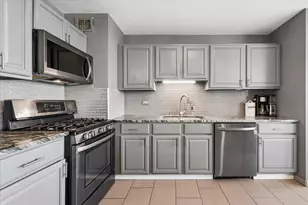 4850 S Lake Park Ave, Chicago, IL 60615 - Photo 10
