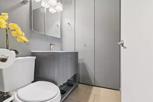 4850 S Lake Park Ave, Chicago, IL 60615 - Photo 12