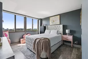 4850 S Lake Park Ave, Chicago, IL 60615 - Photo 14