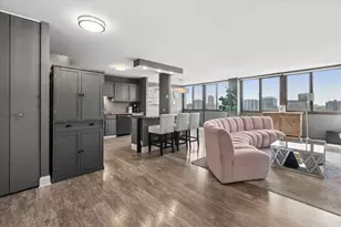 4850 S Lake Park Ave, Chicago, IL 60615 - Photo 2