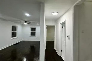 10055 S Oglesby Ave, Chicago, IL 60617 - Photo 12