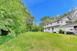 330 Park Ave, Cary, IL 60013 - Photo 32