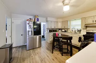 330 Park Ave, Cary, IL 60013 - Photo 10