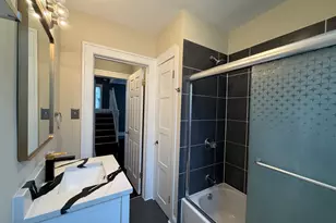 6035 S Campbell Ave, Chicago, IL 60629 - Photo 14