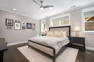 1238 W Argyle St, Chicago, IL 60640 - Photo 16