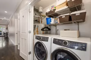 1238 W Argyle St, Chicago, IL 60640 - Photo 20