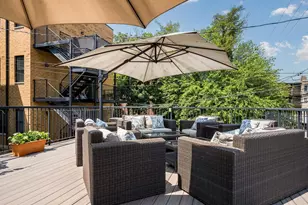 1238 W Argyle St, Chicago, IL 60640 - Photo 24