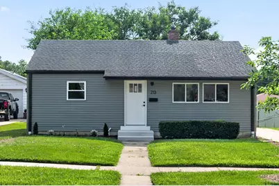 213 May Street, Bensenville, IL 60106 - Photo 2